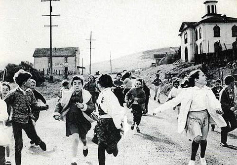 Children running, scene from the movie the birds